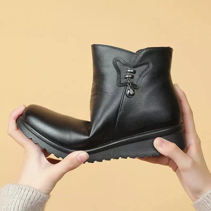 Leather ankle boots with plush interior Podoways