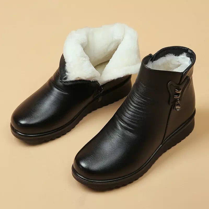 Leather ankle boots with plush interior Podoways