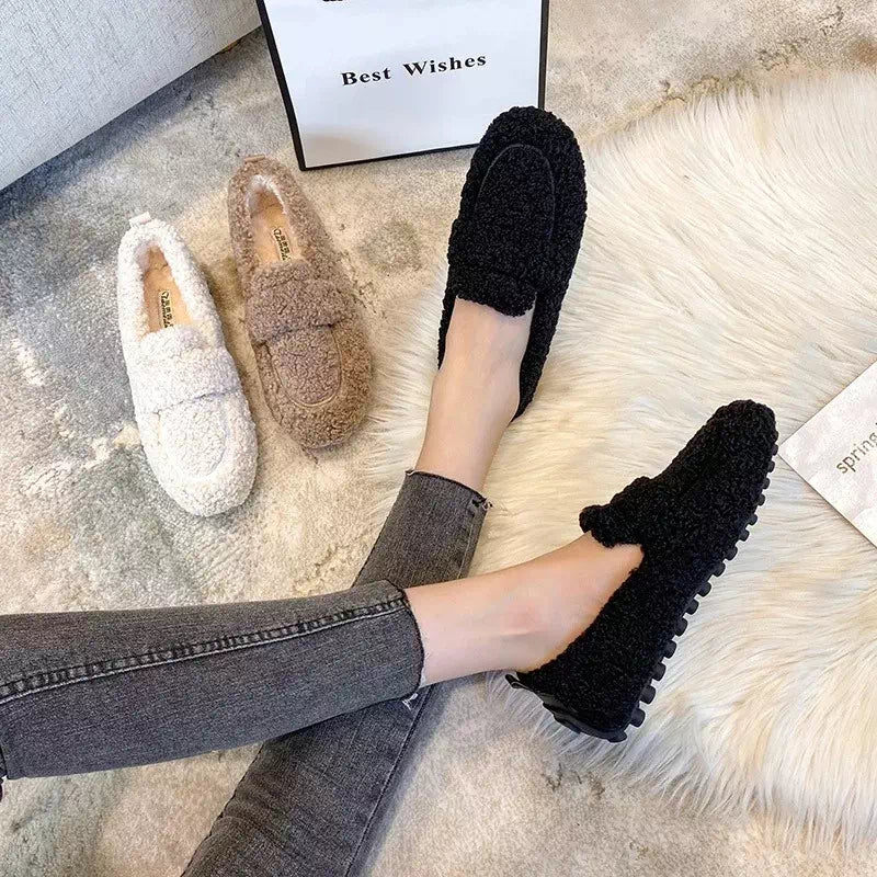 Podoways women's fur-lined moccasin
