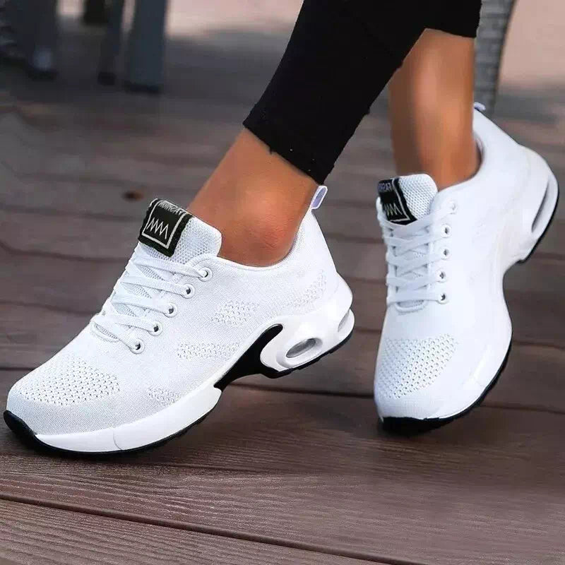 Orthotic tennis shoes