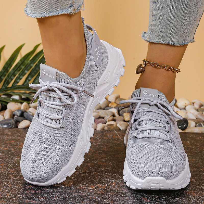 Women’s Lightweight Sneakers with Thick Sole Design