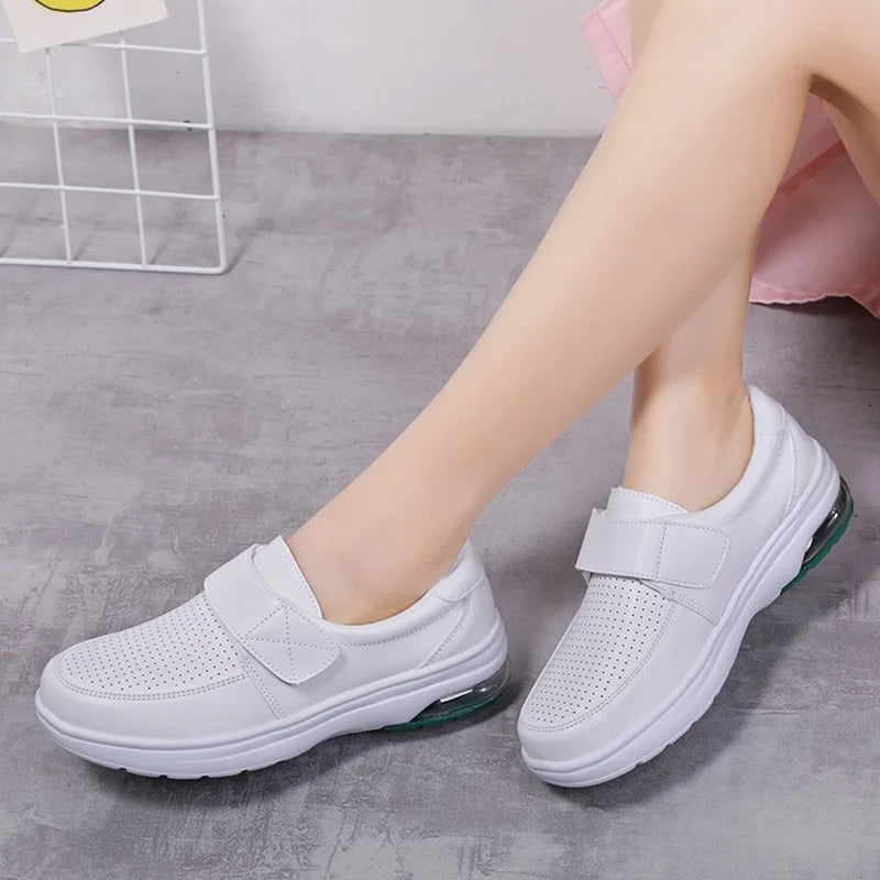 Orthotic friendly womens shoes