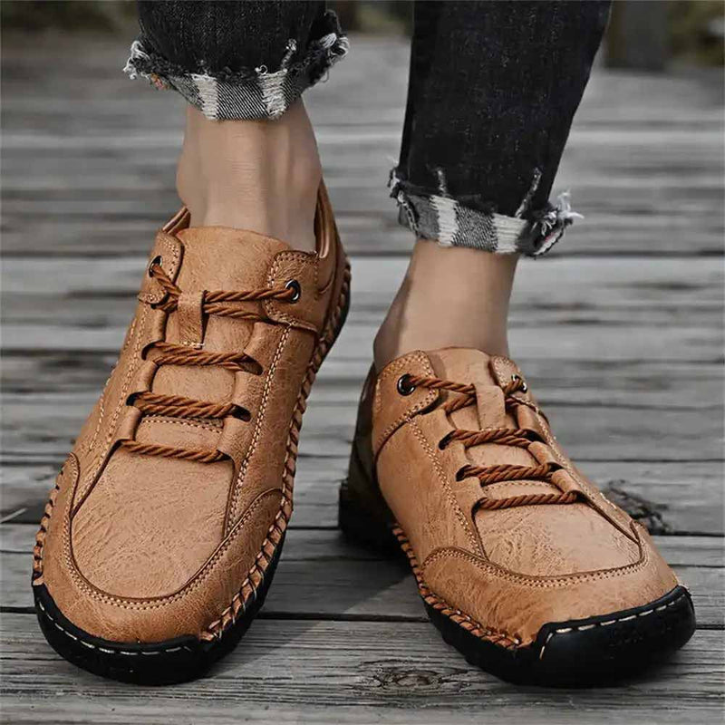 Fashionable orthopedic shoes