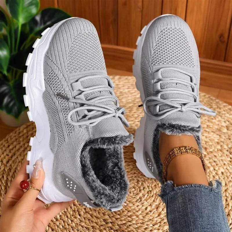 Women’s Fur-Lined Sneakers – Modern Urban Style